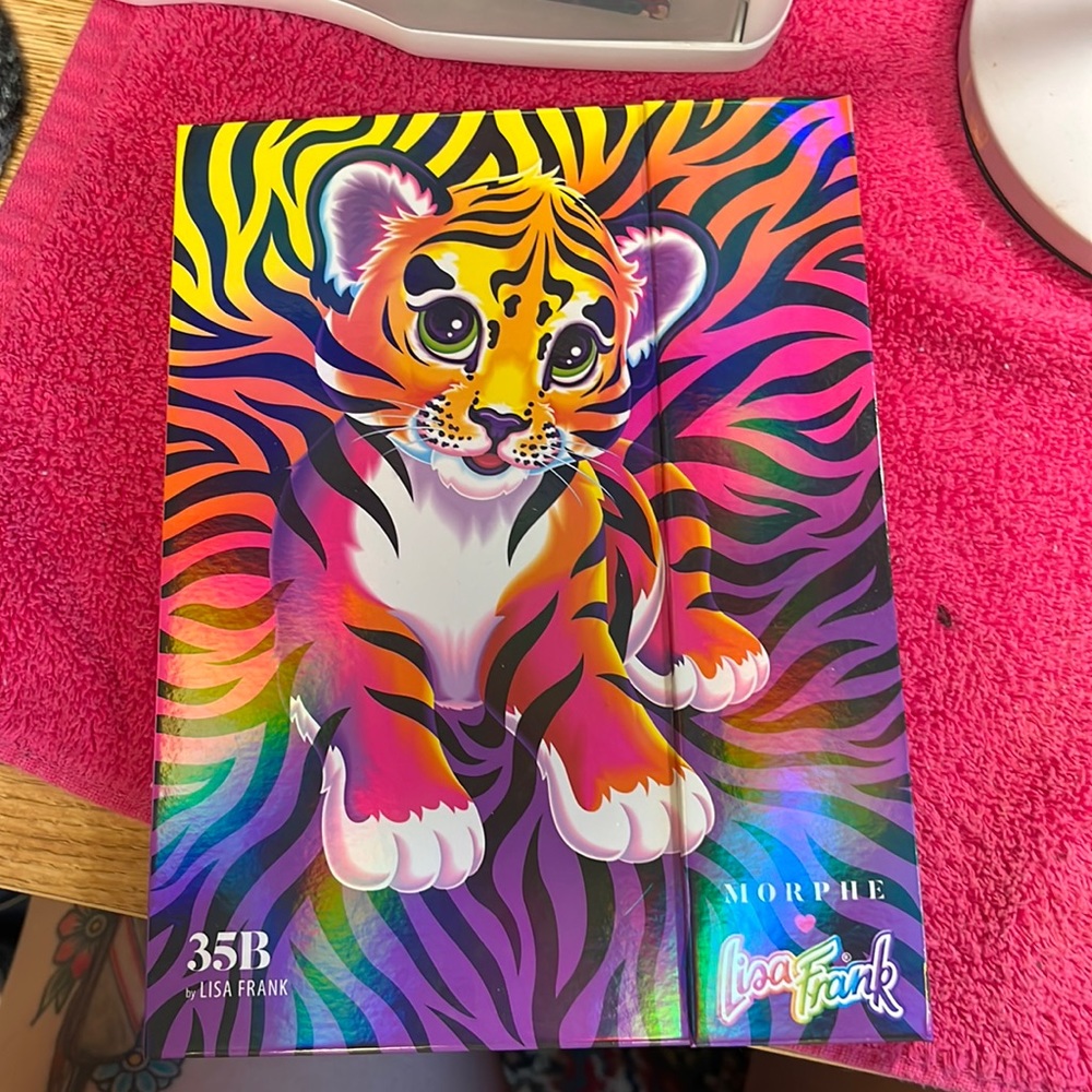 Lisa Frank x Morphe Eyeshadow Pallet